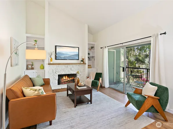 4647 W Lake Sammamish Pkwy SE #E303, Issaquah, WA 98027