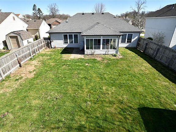 4th image of 8827 Mallard Green Dr