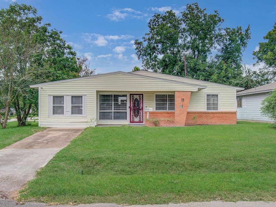 1st image of 3326 Proswimmer St