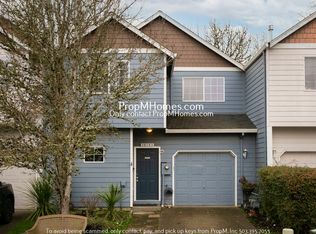 18143 SW Niks Dr, Beaverton, OR 97003