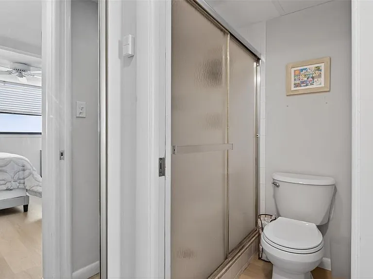 300 Woodette Dr #404B — Photo 28