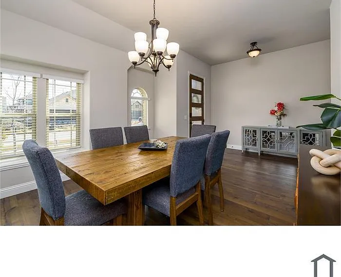 3101 Southampton Dr — Photo 9