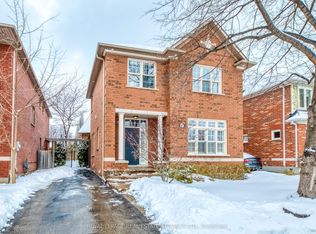 223 Lexington Rd, Oakville, ON L6H 6L5