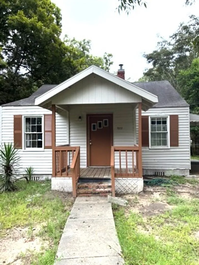 3902 N. Linden Drive, Columbus, GA 31907 — Photo 1