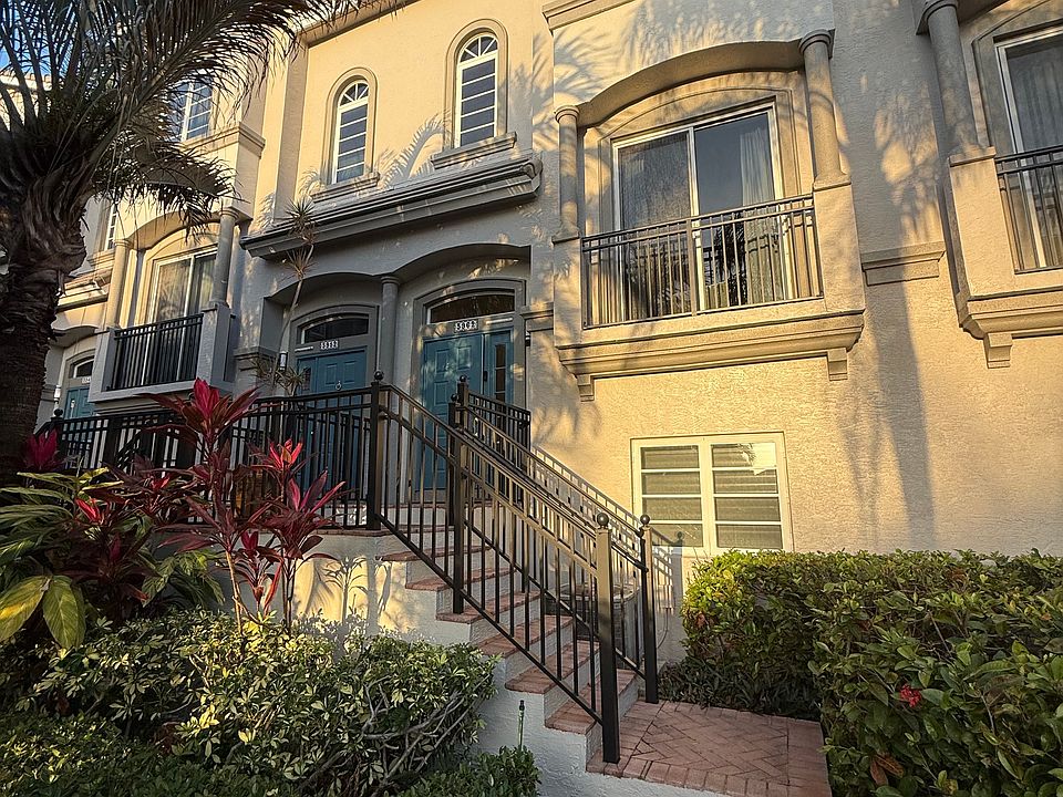 Front of Townhome