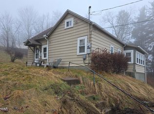744 Ridge St, Honesdale, PA 18431