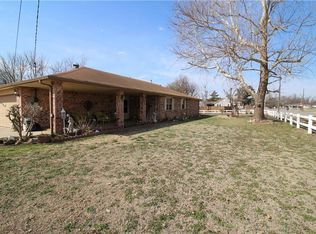 1812 E Rogers St, El Reno, OK 73036