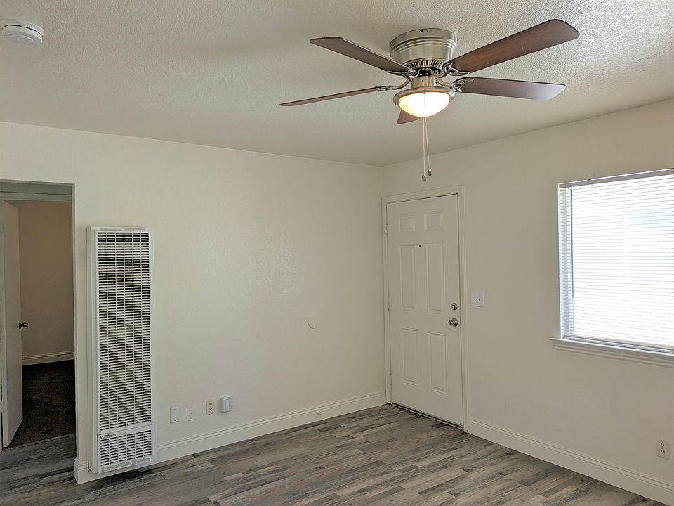 1st image of 427 W Locust Ave #11039457