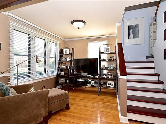 3rd image of 8127 W 26th St