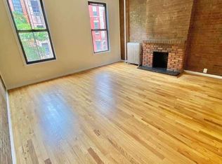243 W 21st St APT 2D, New York, NY 10011