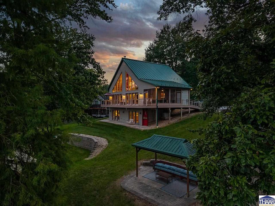 1st image of 4441 Fields Ln