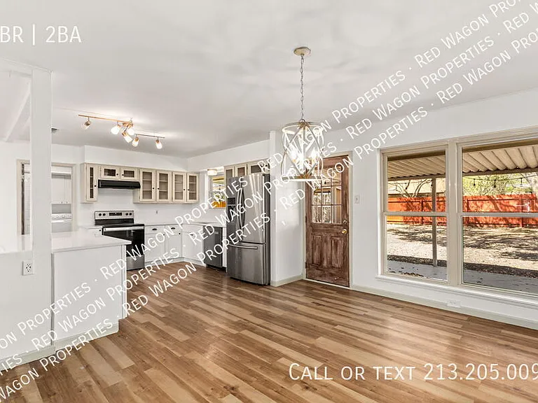 5259 Prince Valiant Dr — Photo 10