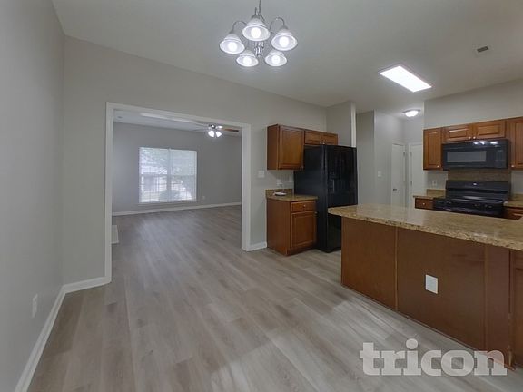 4th image of 10419 Battle Ct