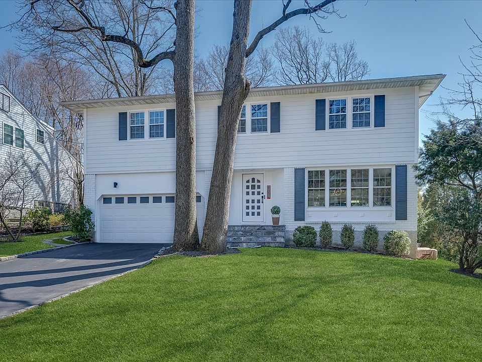 1st image of 19 Sherwood Dr