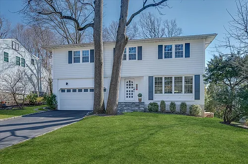 19 Sherwood Dr Photo 1