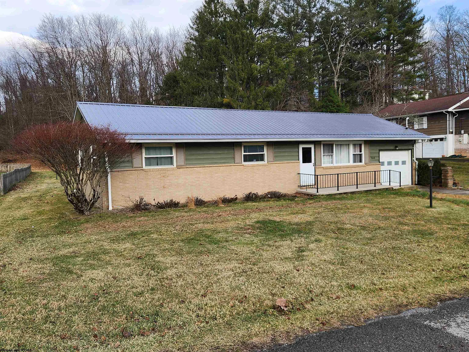 144 Allman Ave photo 1