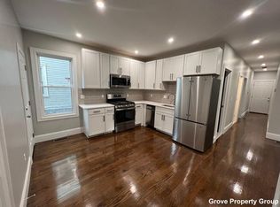 36 Pleasant St APT 3, Dorchester, MA 02125