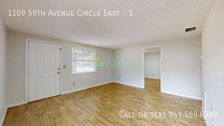 3 bed, 2.0 bath, 945 sqft, $1,750 — Photo 3