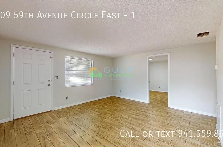 1109 59th Avenue Cir E #1 — Photo 3