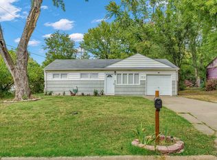 1712 SE 24th St, Topeka, KS 66605