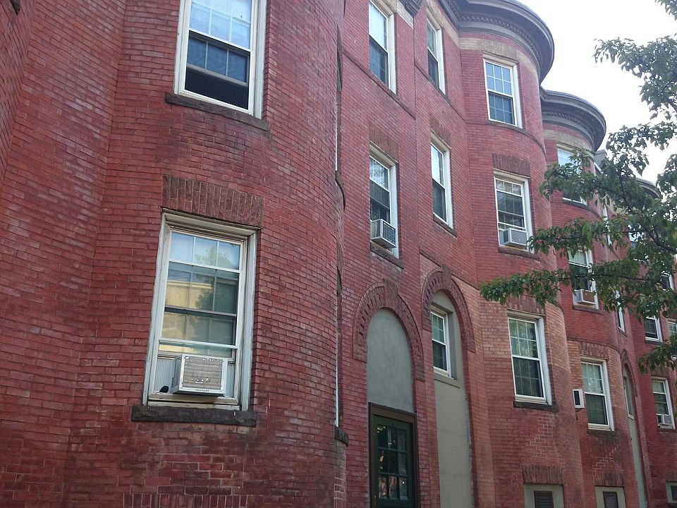 2nd image of 74 S Huntington Ave APT 14