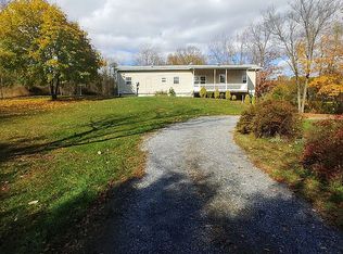 22 Rabbit Ln, Newville, PA 17241