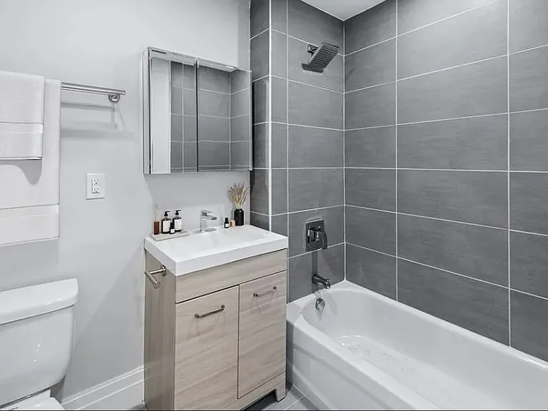 1044 Bedford Ave #2A — Photo 5