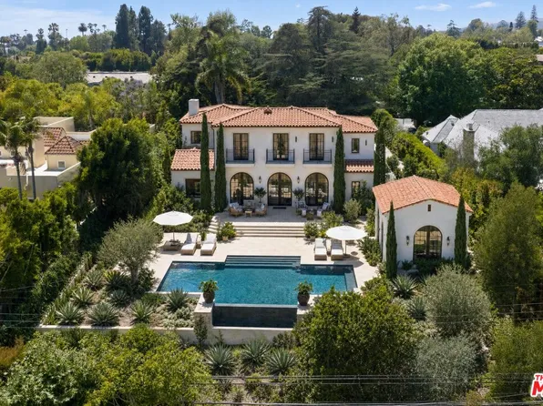 160 N Cliffwood Ave, Los Angeles, CA 90049