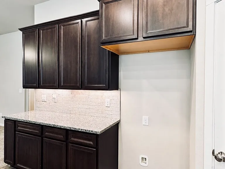 1212 Ash St — Photo 17