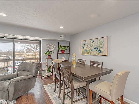 4th image of 9501 Sunrise Blvd