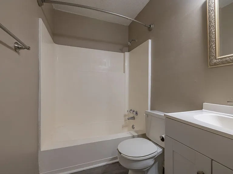 235 Keowee Trl — Photo 34
