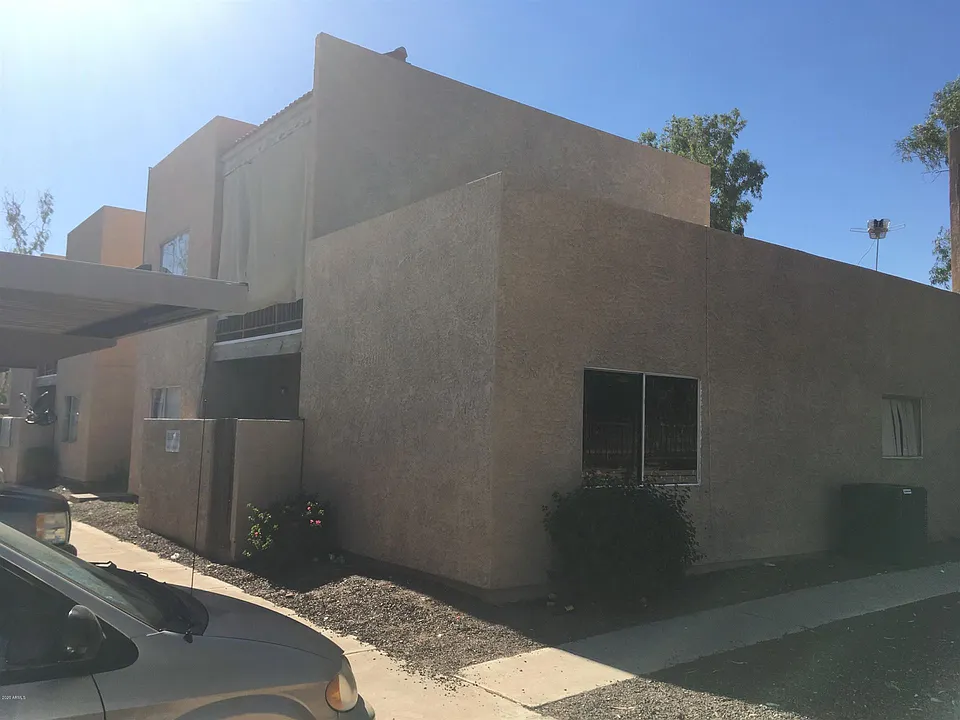 Building Photo 3