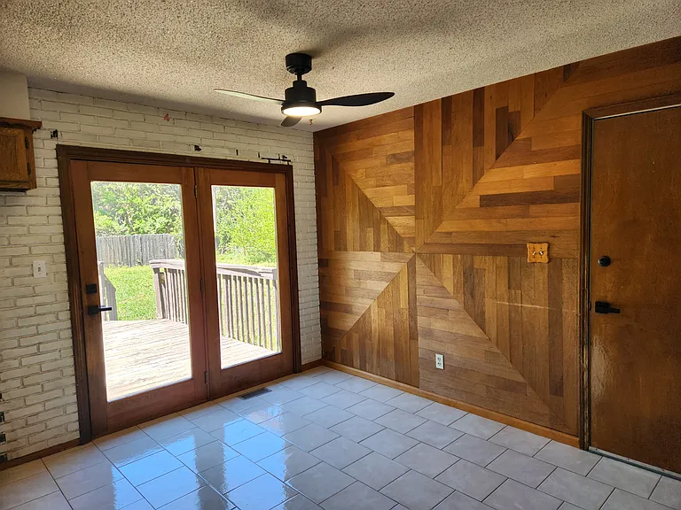 3405 Rowland St — Photo 4