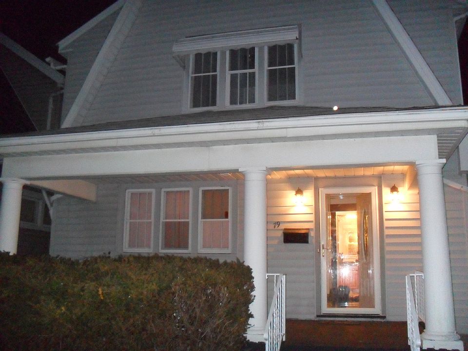 street view (front encovered porch perfect for patio furniture)