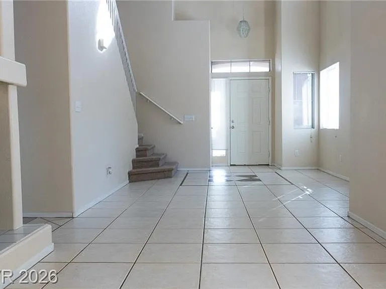 7290 Golden Star Ave — Photo 6