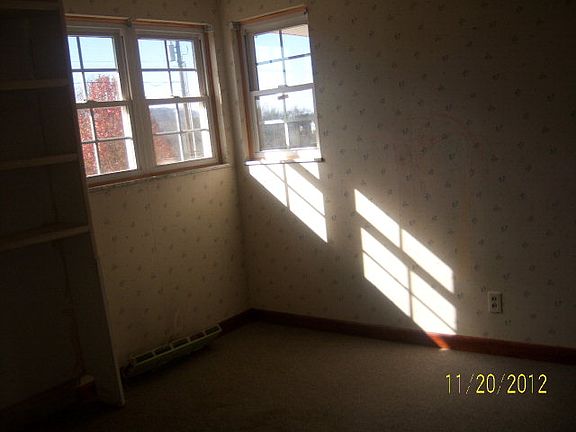 5th image of 370 Forest Ave