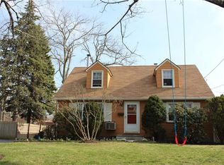 42 Iroquois Rd, Ossining, NY 10562