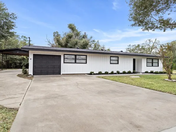 3317 Pelican St, Orange, TX 77630