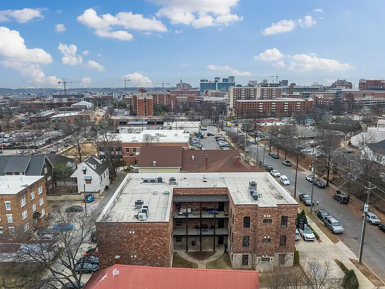 Lofts On 15th — Photo 32