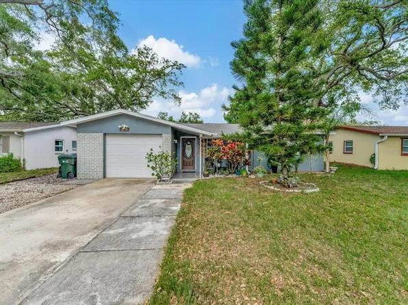 2203 Gladys St, Largo, FL 33774