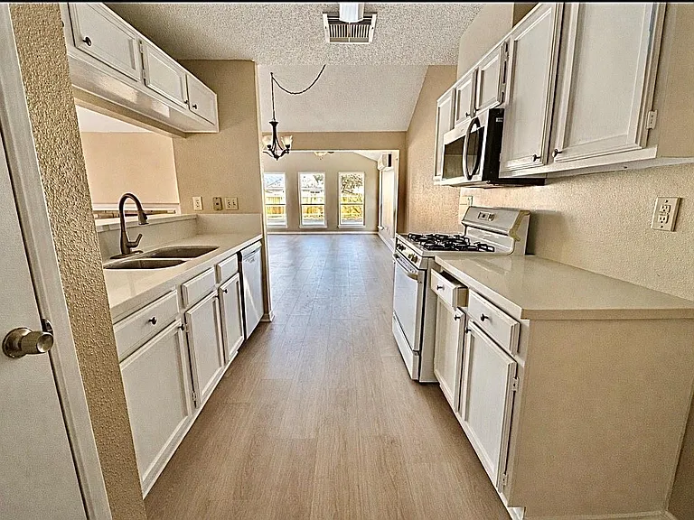 3519 Cabin Pl — Photo 12