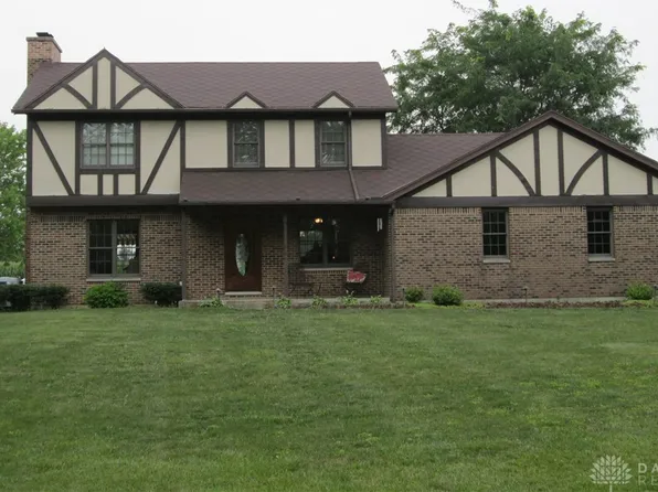7170 Salem Rd, Lewisburg, OH 45338
