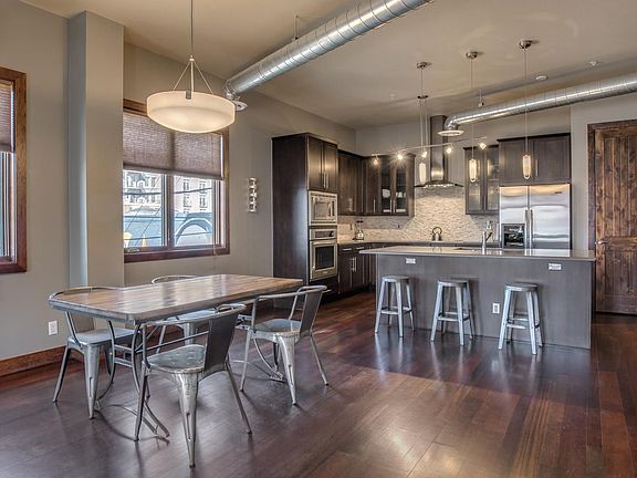 5th image of 2101 Larimer St Suite 204