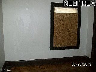 5th image of 9629-9631 Silk Ave