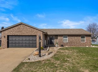 509 Crestwood Dr, Champaign, IL 61822