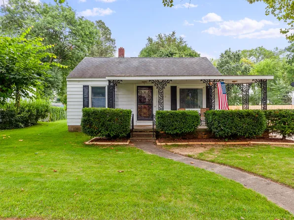 1010 Fitch St, Albion, MI 49224