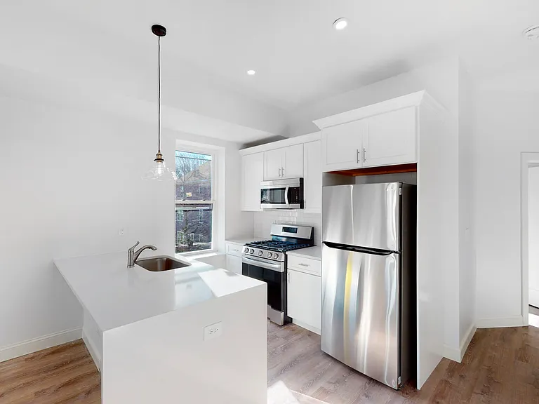 299 Dudley Street — Photo 20