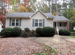 1064 Windrace Trl, Sanford, NC 27332