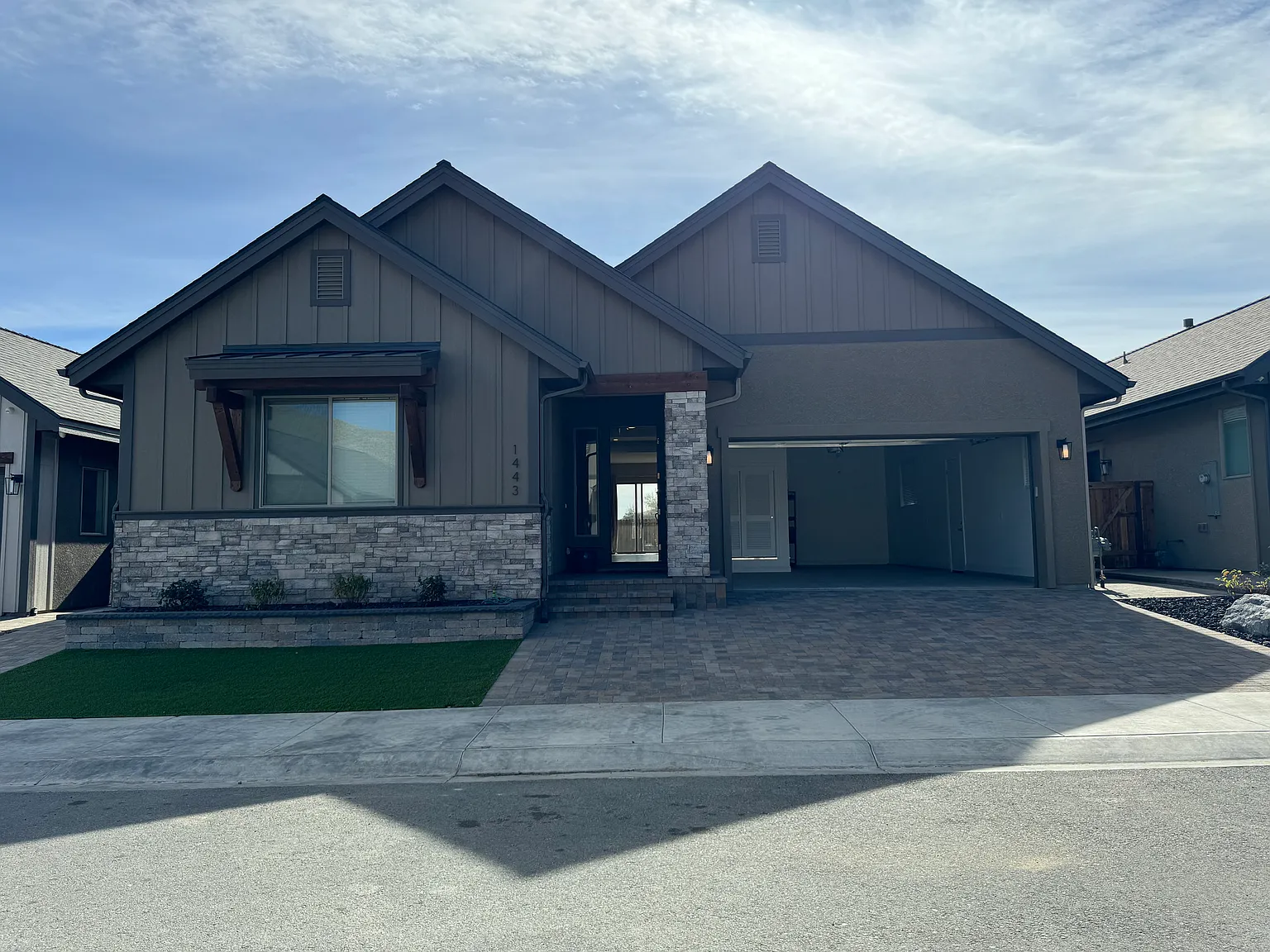 3 bed, 1822 sqft, $3,250 — Photo 1