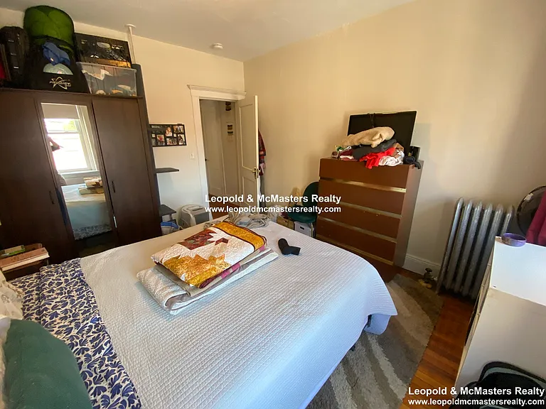 Kelton Street Apartments — Photo 59